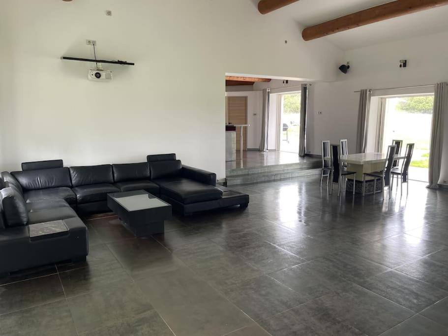 Villa Rians Rians  Zewnętrze zdjęcie